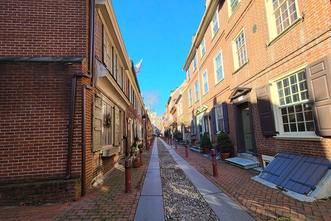 The Road to Revolution: A Self-Guided Audio Tour in Philadelphia - Carpenters’ Hall and the First Continental Congress