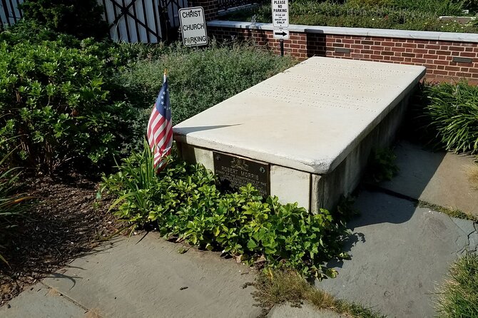 The Road to Revolution: A Self-Guided Audio Tour in Philadelphia - Hamilton, the First Bank, and an early political fight