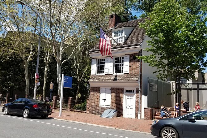 The Road to Revolution: A Self-Guided Audio Tour in Philadelphia - Christ Church and the people behind the names