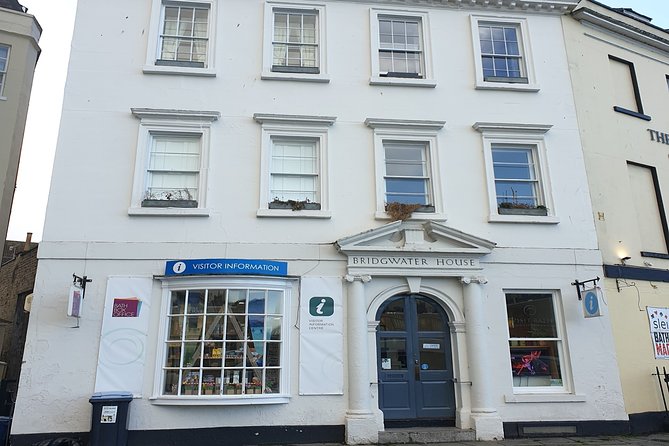 The Splendour of Georgian and Victorian Era Bath: A Self-Guided Audio Tour - A short stop at the Assembly Rooms