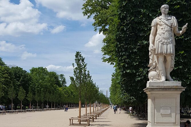 The Tuileries Garden's Classic Sights: A Self-Guided Audio Tour - Following the Tuileries Garden west