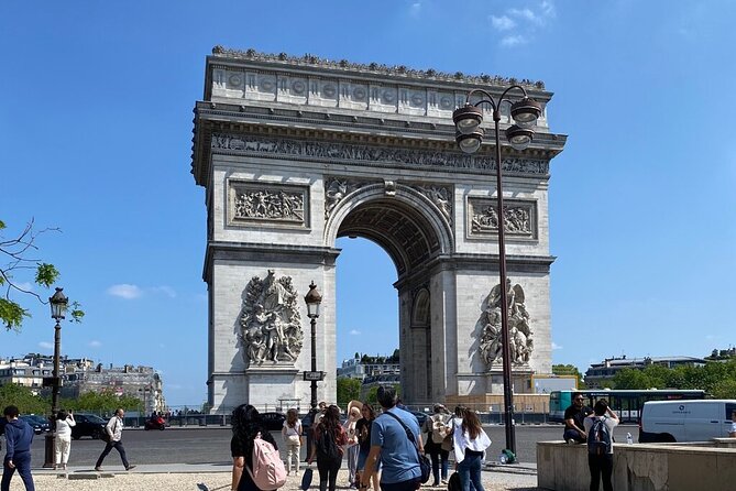 Time Saver Self-Guided Audio Tour to the Arc De Triomphe - Climbing the 284 stairs