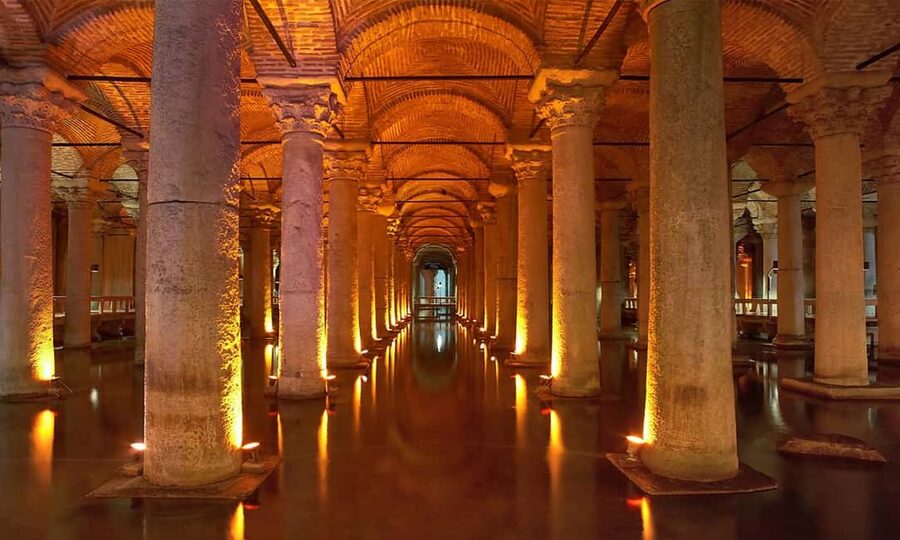 Topkapi Palace + Basilica Cistern Tickets & Audio Guide - Meeting the Host at Chimney Bıstrio