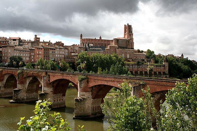 Toulouse: Albi and Cordes/Ciel Day Trip with Audio Guides - Why Albi and Cordes work well together