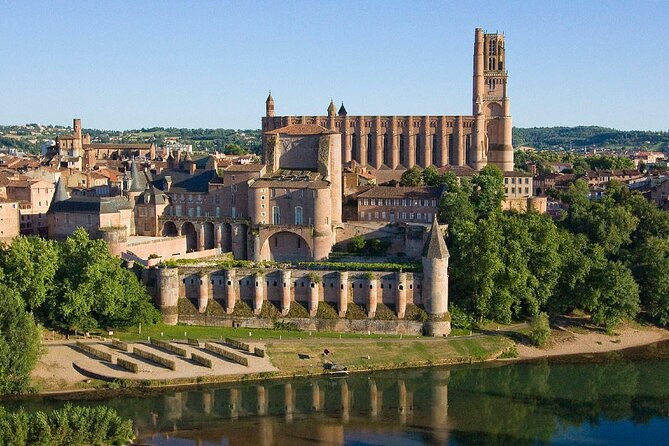 Toulouse: Albi and Cordes/Ciel Day Trip with Audio Guides - What the audio guide adds, and what it does not