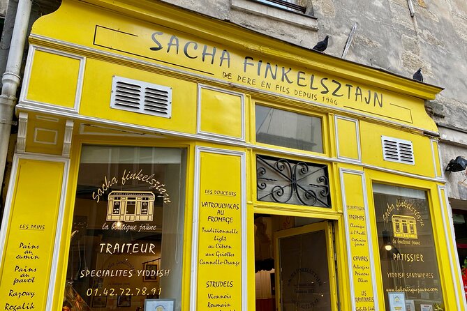 Trendy Marais, smartphone audioguided walking tour - How the smartphone guide works in practice