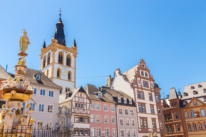 Trier: City Walk with Audio Guide in 7 Languages on your Phone - The phone and audio setup deserves attention