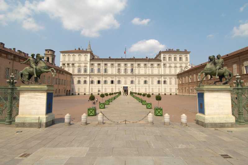 Turin: Entrance ticket for Palazzo Reale & audioguide - The Gallery of Daniel and the Queen’s apartments
