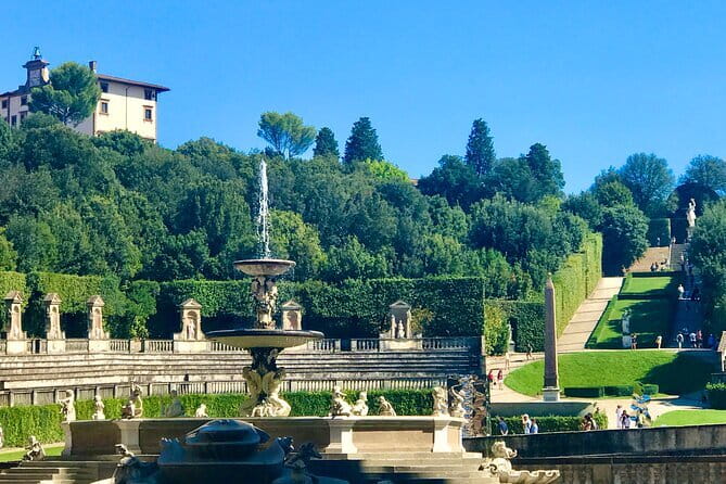 Uffizi Combined Ticket:UFFIZI, PITTI, BOBOLI & digital audioguide - Crowds, stairs, and the physical effort