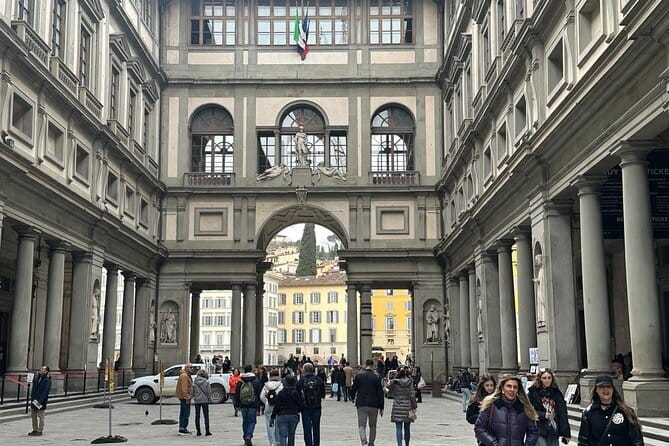 Uffizi Gallery Timed Tickets with Audio guide - The entrance process and what skip the line means here
