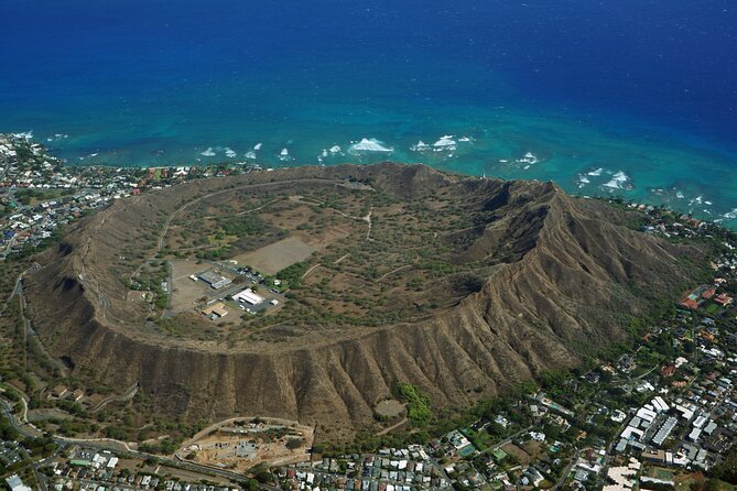Ultimate Hawaii Road Trip: 4-Island Self-Guided Audio Tours - Hawaii Island: coast, volcanoes, and difficult history