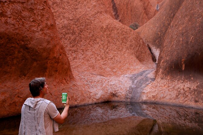 Uluru Audio Tour App - Walking around Uluru at your own pace