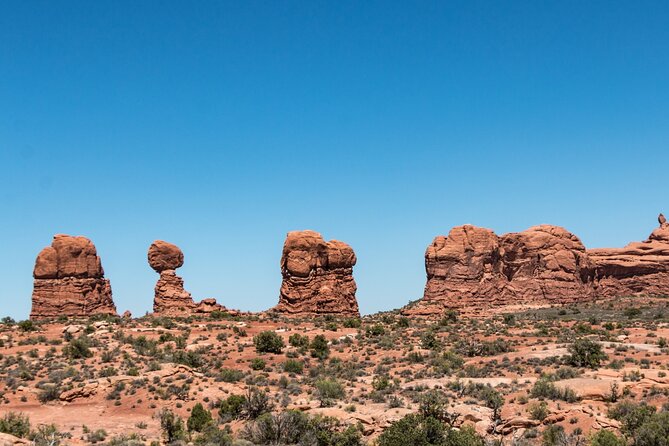 Utah Mighty 5 National Parks Self-Guided Driving Audio Tours - Arches, a concentrated day of major formations