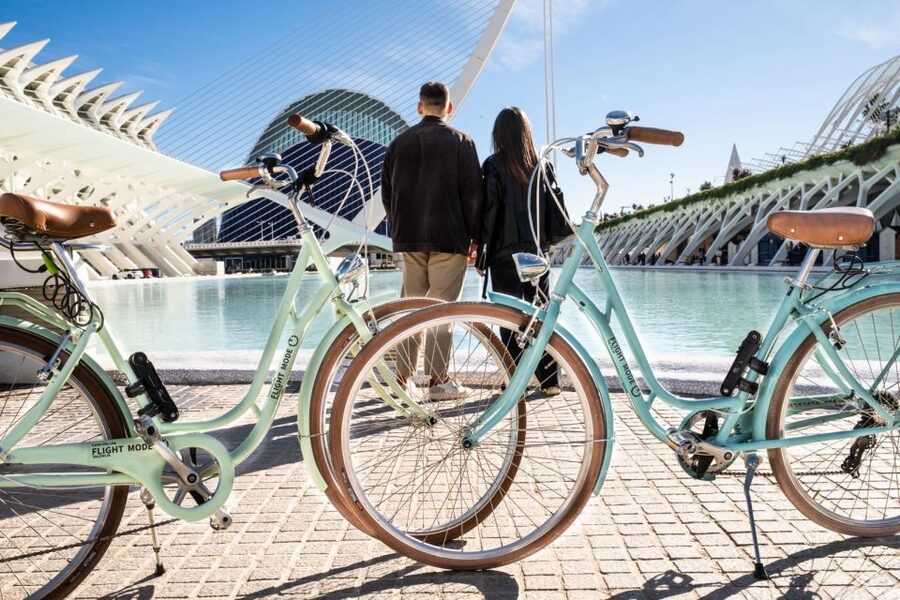 Valencia: Audioguide eng,esp,ita + Bike All Day - What the audio guide adds