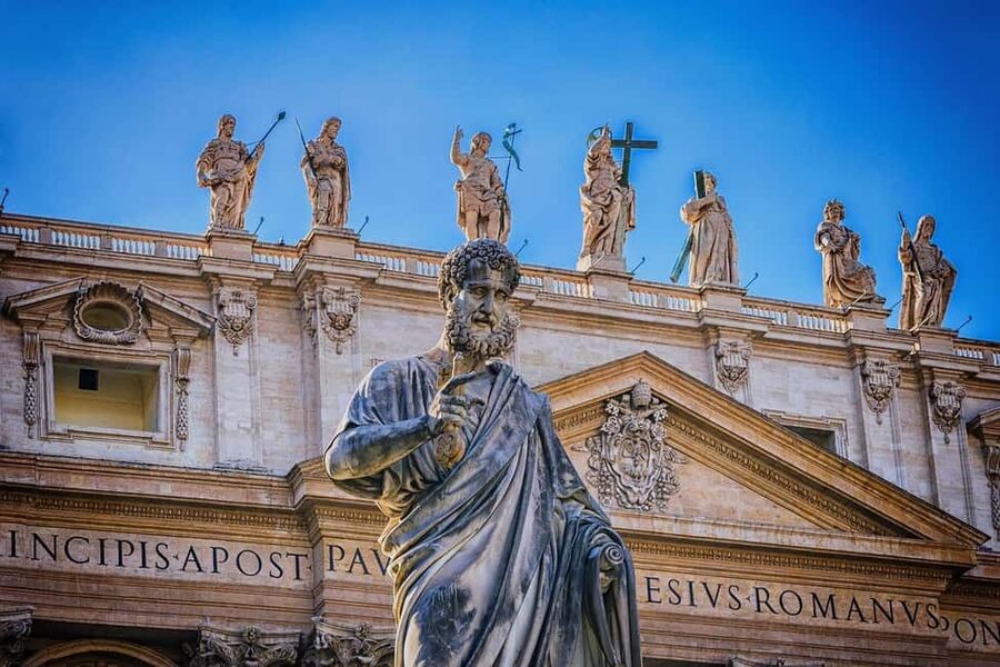 Vatican: St. Peter's Basilica Entry & Audioguide - Michelangelo’s Pietà deserves a quiet pause