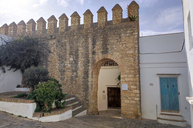 Vejer de la Frontera: The White Pearl of Andalusia Audio Guide - Iglesia Divino Salvador and the change from mosque to church