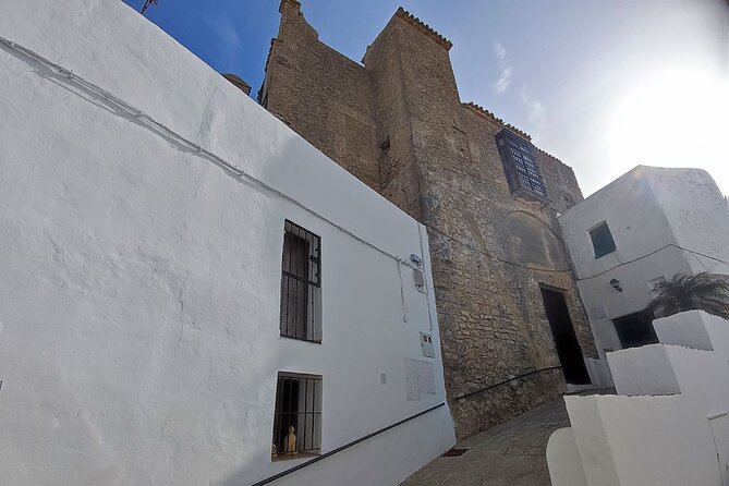 Vejer de la Frontera: The White Pearl of Andalusia Audio Guide - The ancient fortress and centuries of conflict