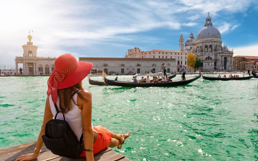 Venice: Gondola Tour under the Bridge of Sighs & Audio Guide - Boarding a shared traditional gondola