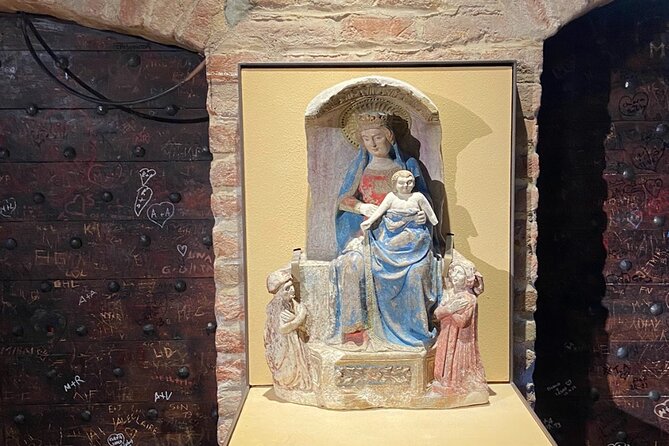 Verona: Juliet’s House Fast-Track Entry Ticket & Audio Guide - Crowds, photographs, and the best time to go