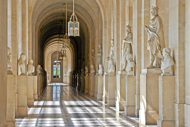 Versailles Domain Audio Guided Half Day Tour from Paris - Meeting in Paris and riding to the royal estate