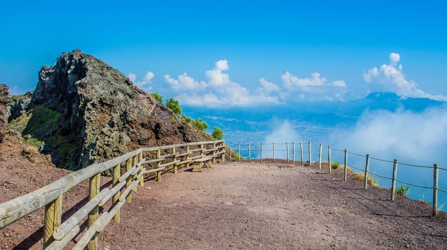 Vesuvius National Park Skip-The-Line Ticket and Audio Guide - Getting to the entrance and handling transfers