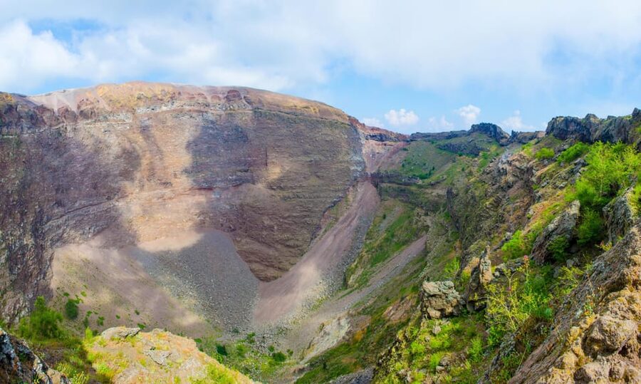 Vesuvius National Park Skip-The-Line Ticket and Audio Guide - Weather, timing, and the views