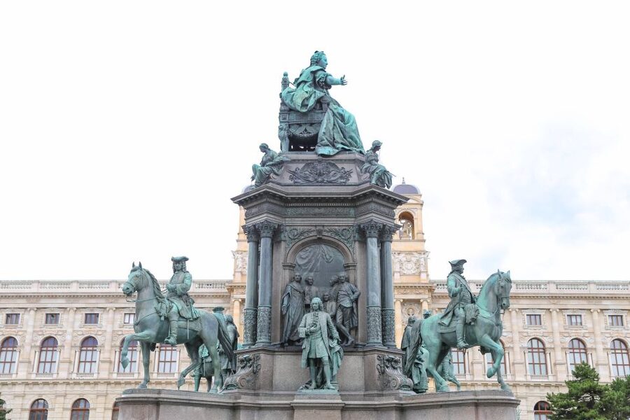 Vienna: Self-Guided Audio Walking Tour on Your Phone - The Vienna State Opera and the grand city center