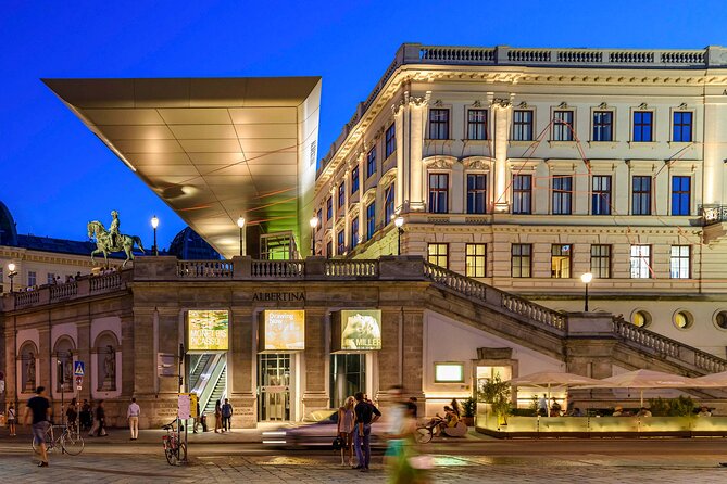 Vienna Walking Tour with Audioguide on Your Smartphone - Maria Theresa Square, City Hall, and academic Vienna