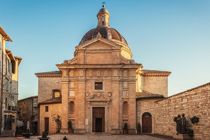 Visit ASSISI on foot with the Audio guide app for Smartphone - San Pietro and the Basilica of San Francesco