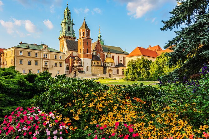 Wawel Hill Audio Guided Tour - Why the exterior-only format can work