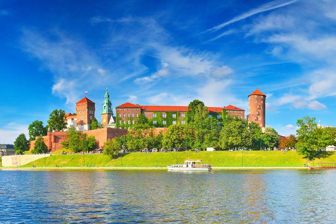 Wawel Hill Audio Guided Tour - Walking around Wawel Royal Castle