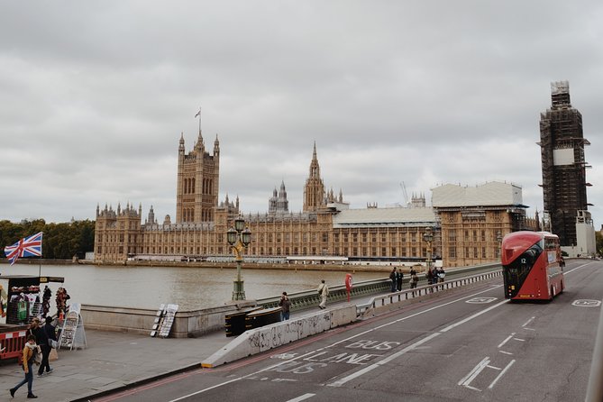 Westminster Famous Sites Self-Guided Audio Walking Tour - Westminster in under an hour