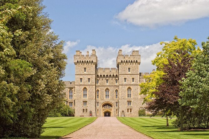 Windsor Castle Tour from London with Transportation & Audio Guide - Key points to know before booking