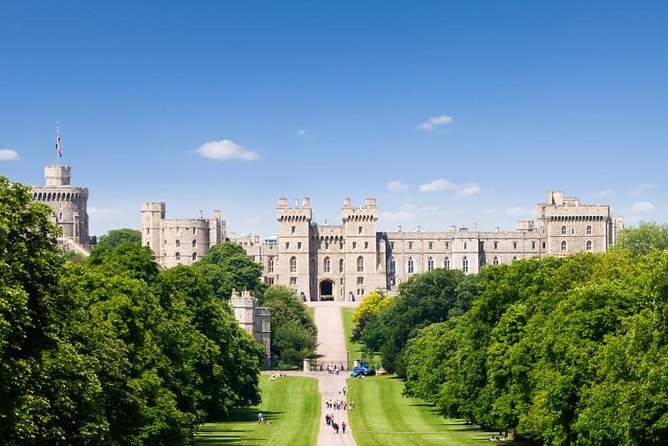 Windsor Castle Tour from London with Transportation & Audio Guide - What this Windsor Castle trip really includes