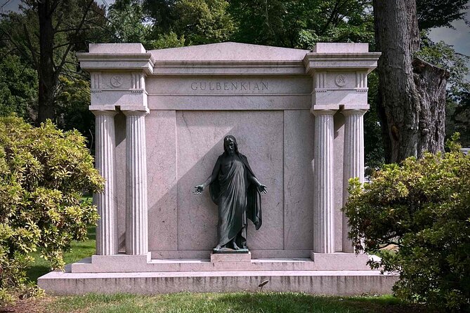 Woodlawn Cemetery: A Self-Guided Audio Tour of Gilded Age Art and Architecture - Why Woodlawn Cemetery Makes a Fine Bronx Outing