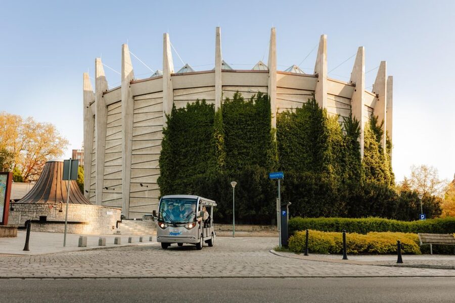 Wroclaw: E-Car Tour and Audio Guide - Key points before you book