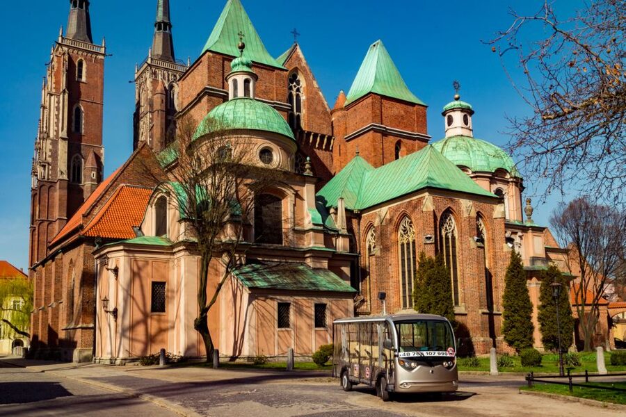 Wroclaw: E-Car Tour and Audio Guide - How to get the most from the ride