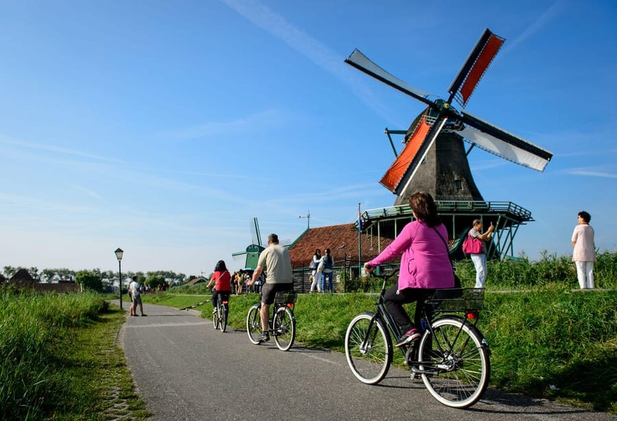 Zaanse Schans: Windmill & Museum Entry Ticket w/ Audio Guide - Where the ticket offers good value