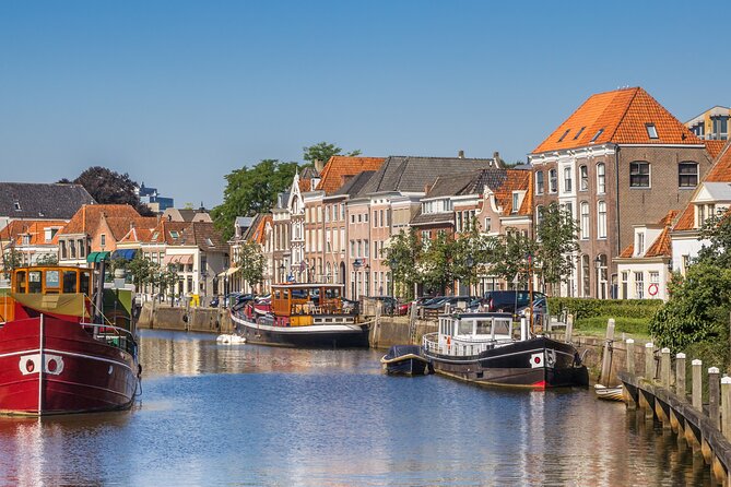 Zwolle: City Walk with Audio Guide in 7 Languages on your Phone - Seven languages, but uneven audio quality
